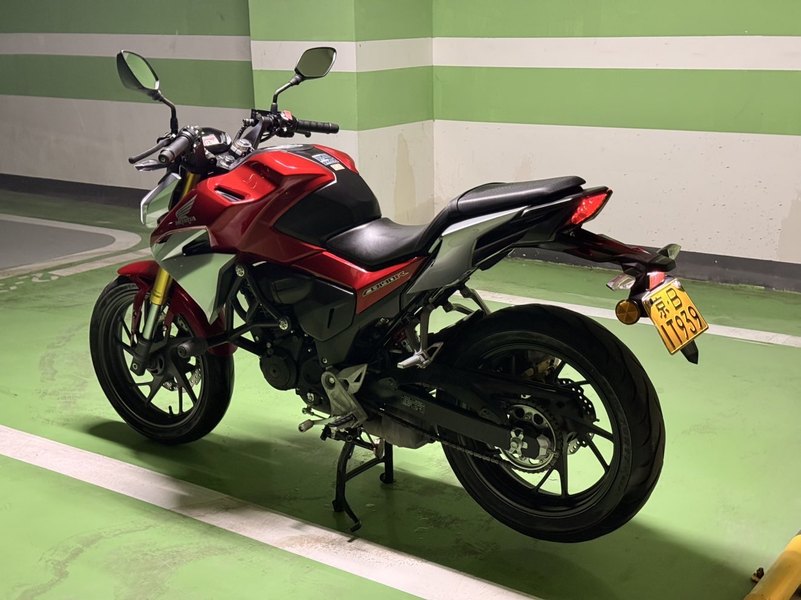 二手五羊本田CB190R 暴锋眼