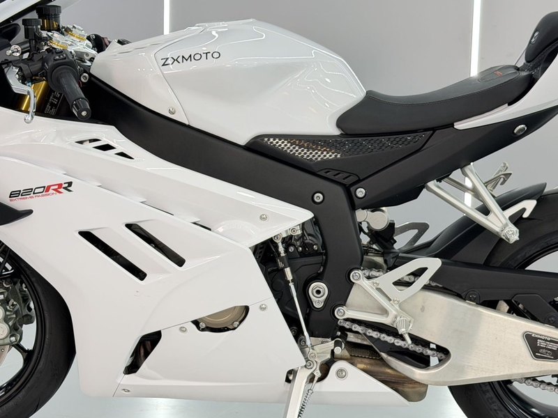 二手张雪机车820RR