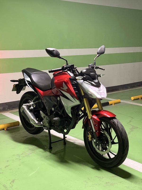 二手五羊本田CB190R 暴锋眼
