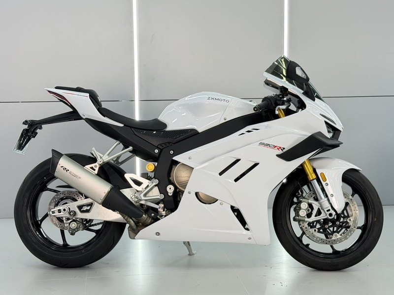 二手张雪机车820RR