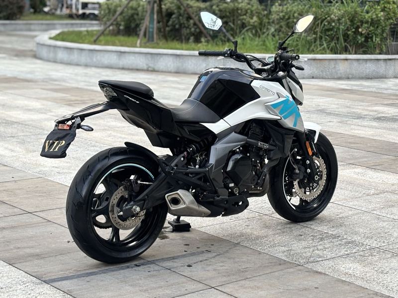 二手春风400NK