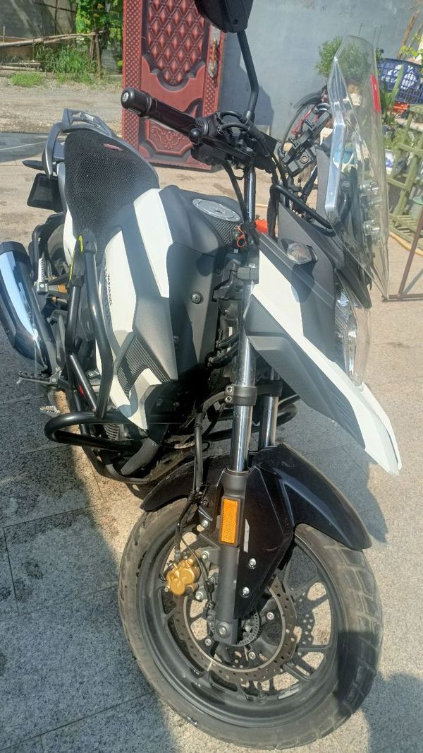 二手五羊本田猛鸷 CB190X