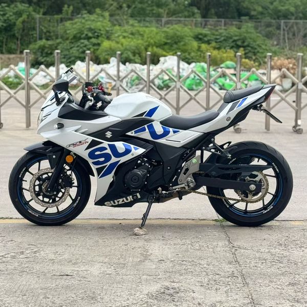 二手豪爵铃木GSX250R