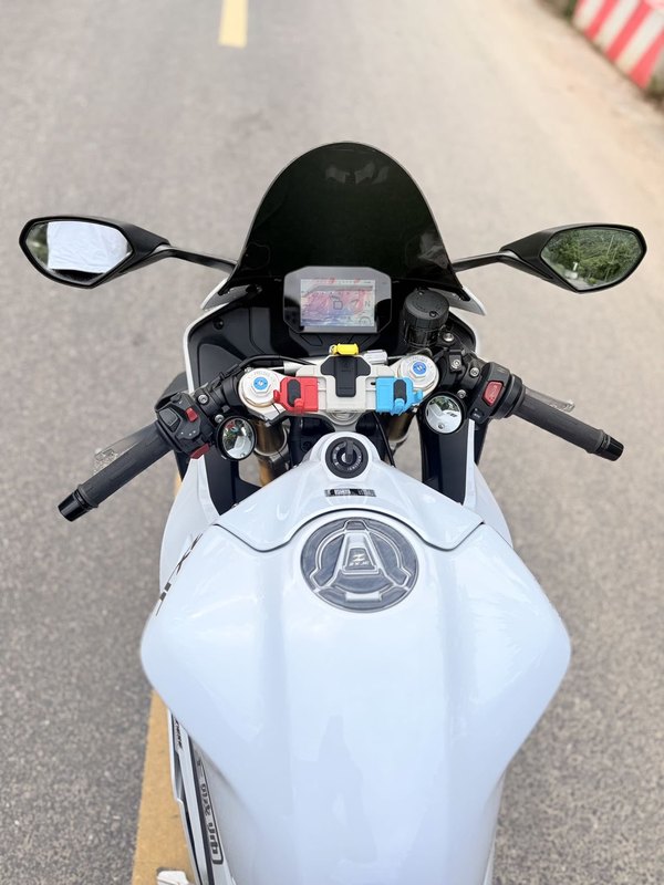 二手张雪机车500RR