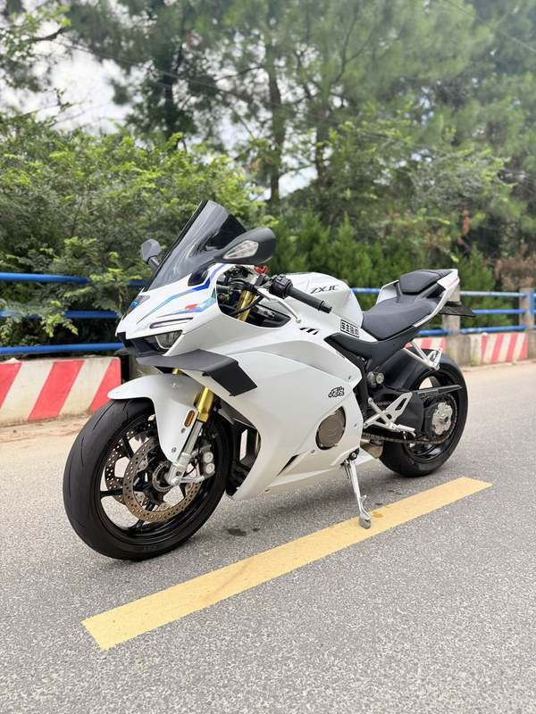 二手张雪机车500RR