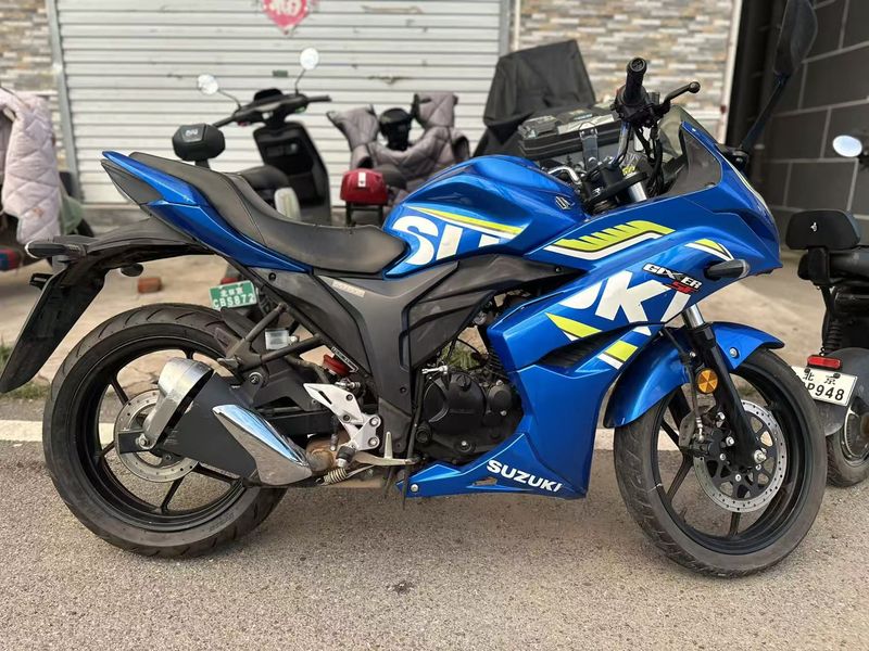 二手济南铃木极客飒 Gixxer 155