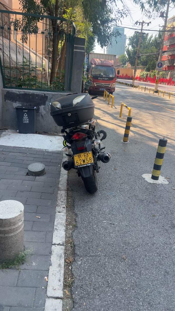 二手豪爵铃木骊驰 GW250