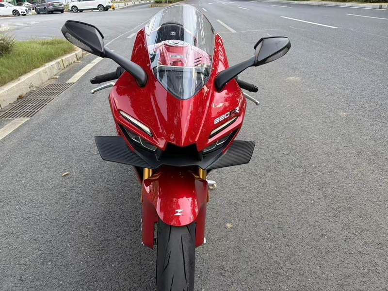 二手张雪机车820RR