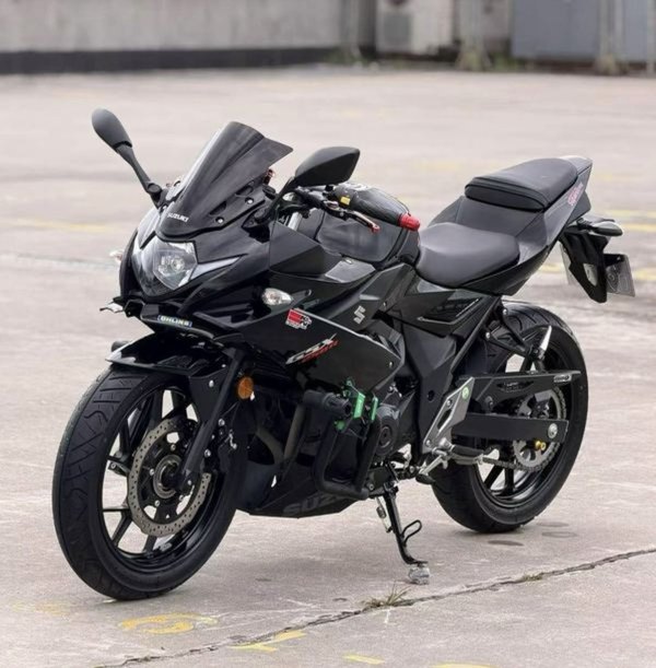 二手豪爵铃木GSX250R