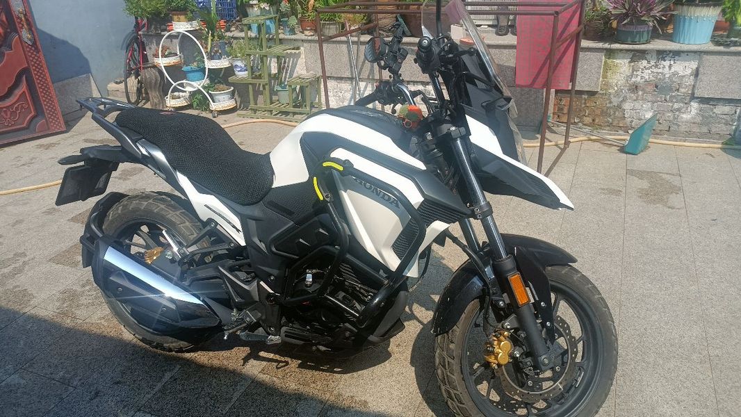 二手五羊本田猛鸷 CB190X