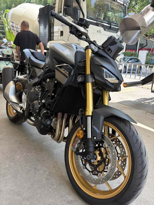 二手本田CB1000