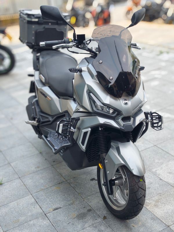 二手三阳哈士奇 Husky ADV150