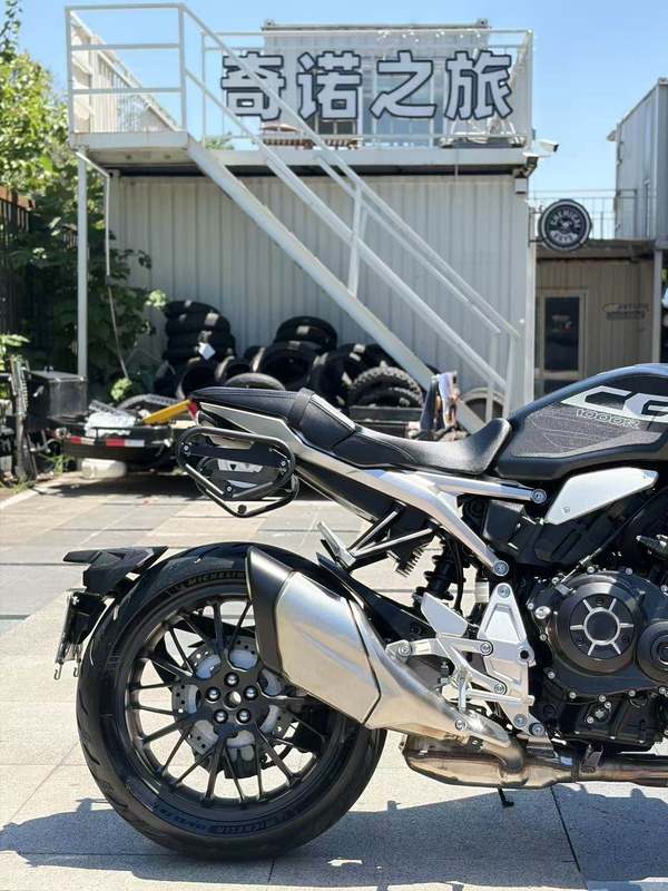 二手本田CB1000R