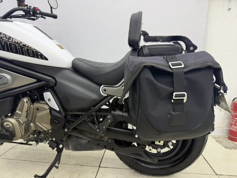 二手QJMOTOR闪700