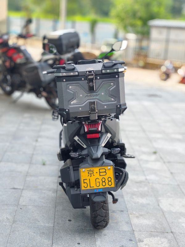 二手三阳哈士奇 Husky ADV150