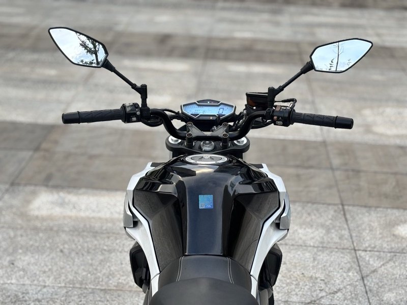 二手春风400NK