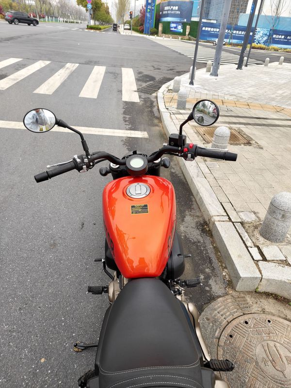 二手QJMOTOR闪300