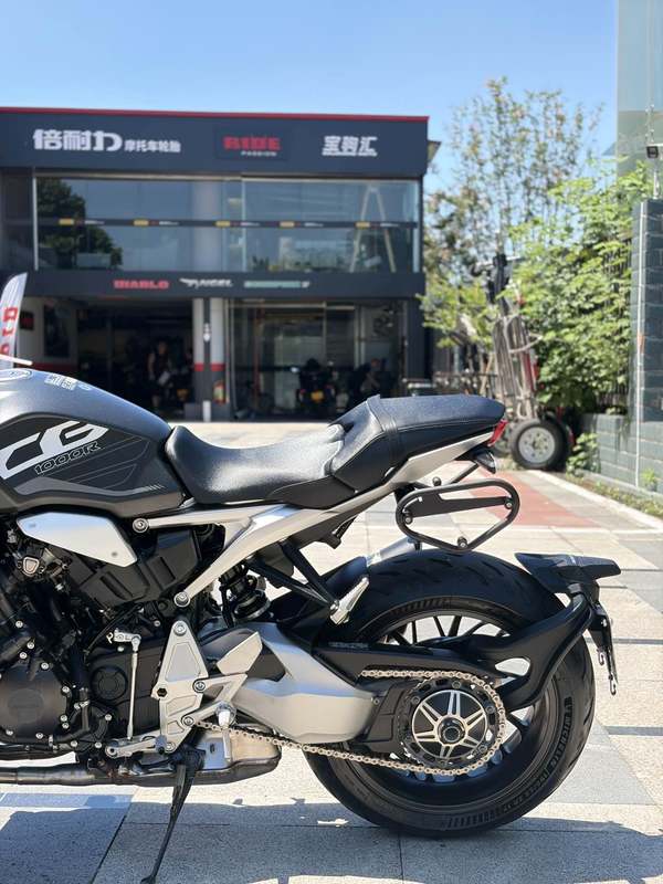 二手本田CB1000R