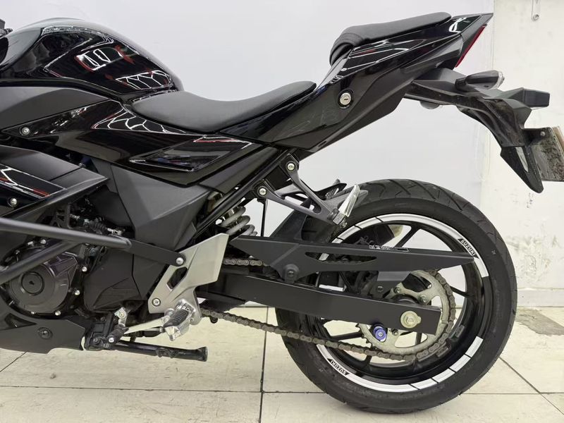 二手豪爵铃木GSX250R