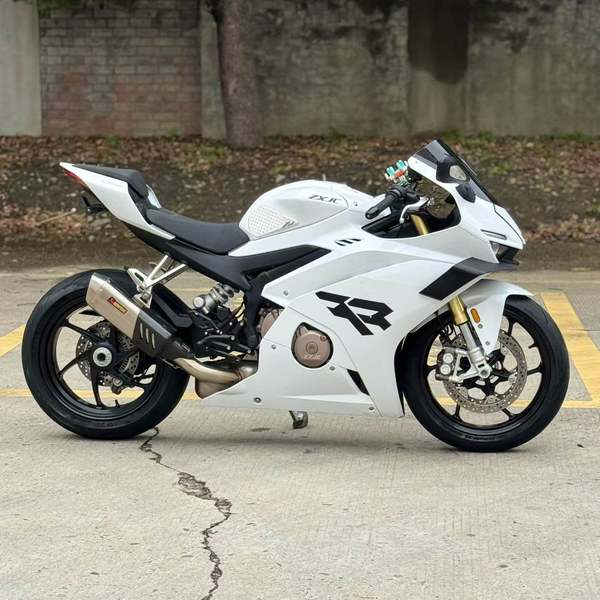 二手张雪机车500RR