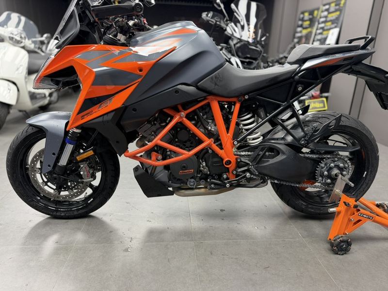 二手KTMR2R1290 Super Duke GT