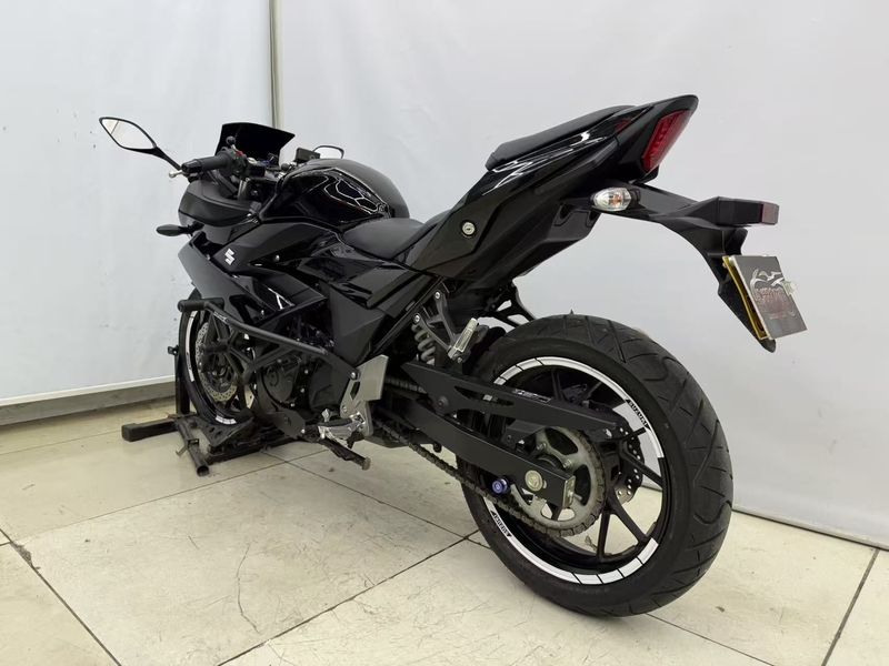 二手豪爵铃木GSX250R