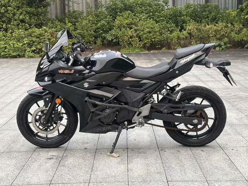 二手豪爵铃木GSX250R