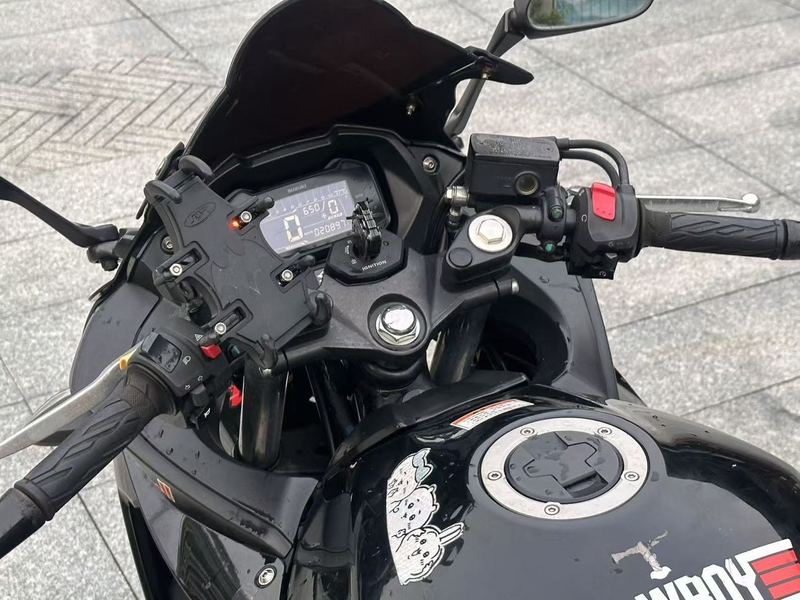 二手豪爵铃木GSX250R