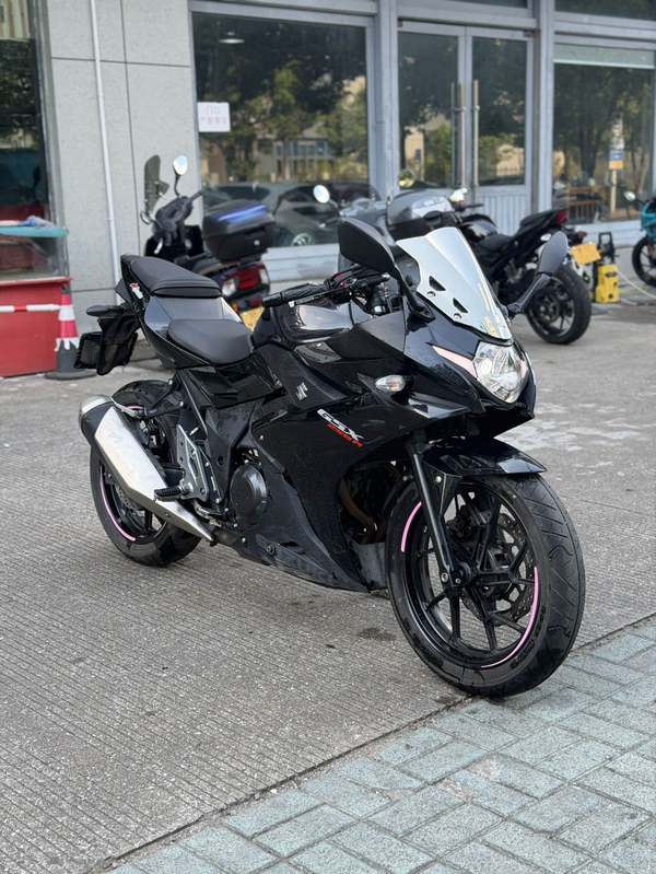 二手豪爵铃木GSX250R