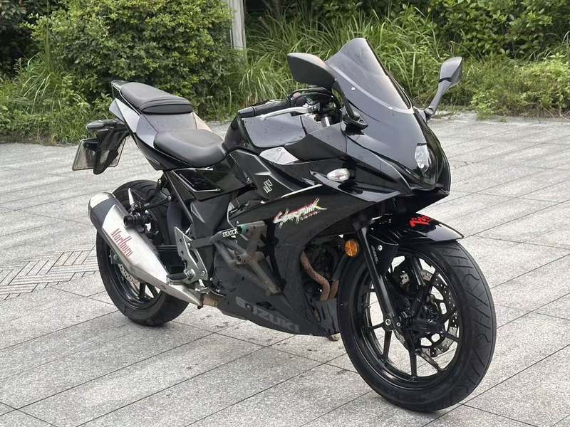 二手豪爵铃木GSX250R