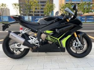 二手张雪机车820RR