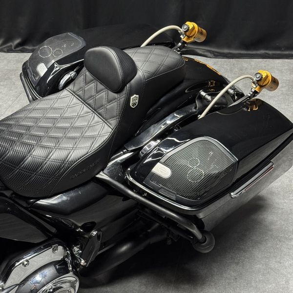 二手哈雷戴维森公路滑翔 Road Glide