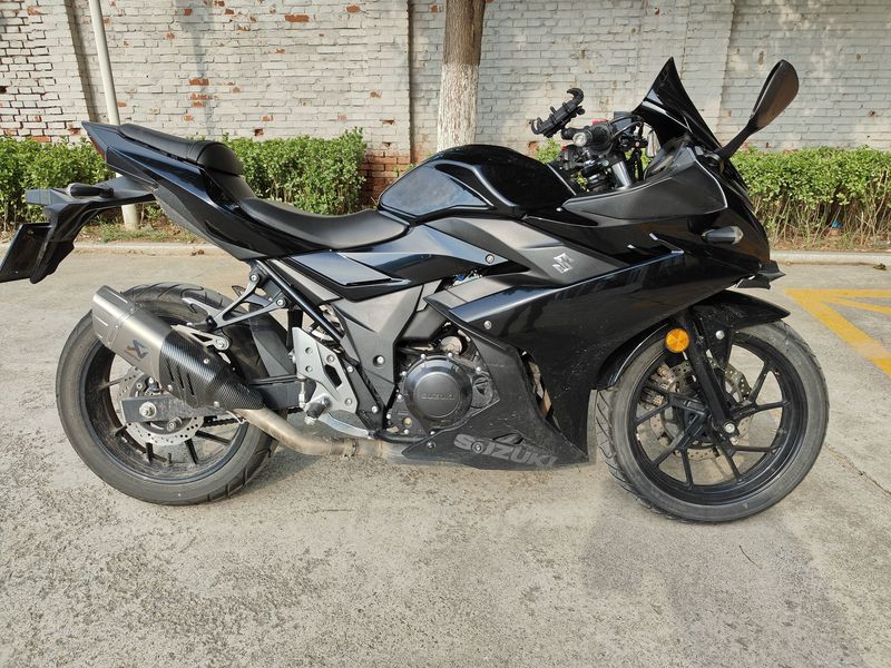 二手豪爵铃木GSX250R
