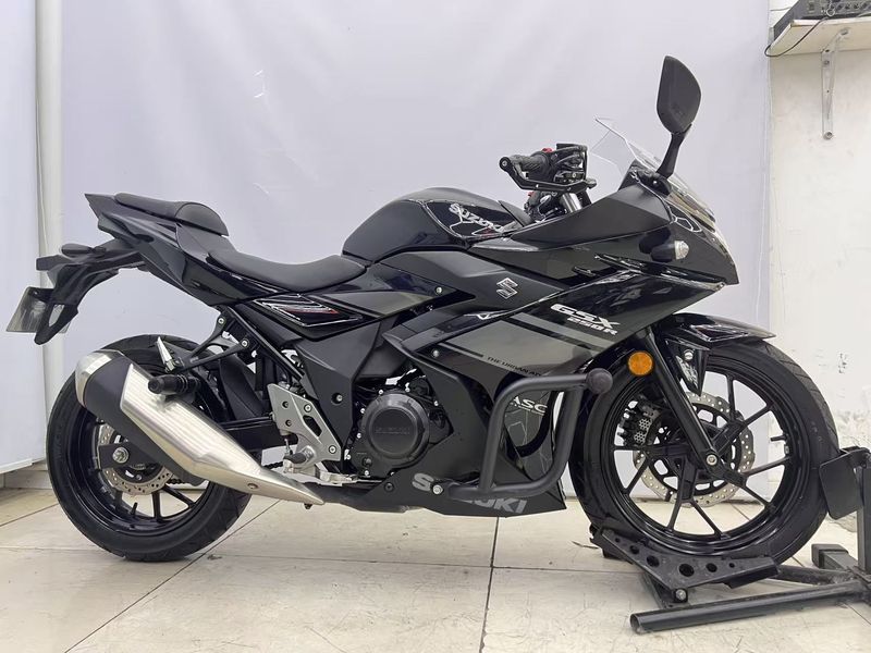 二手豪爵铃木GSX250R