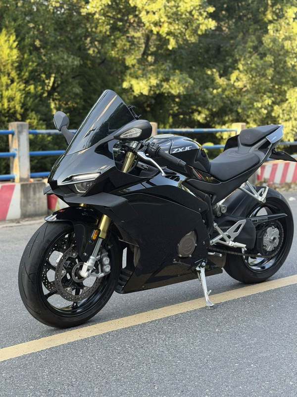 二手张雪机车500RR