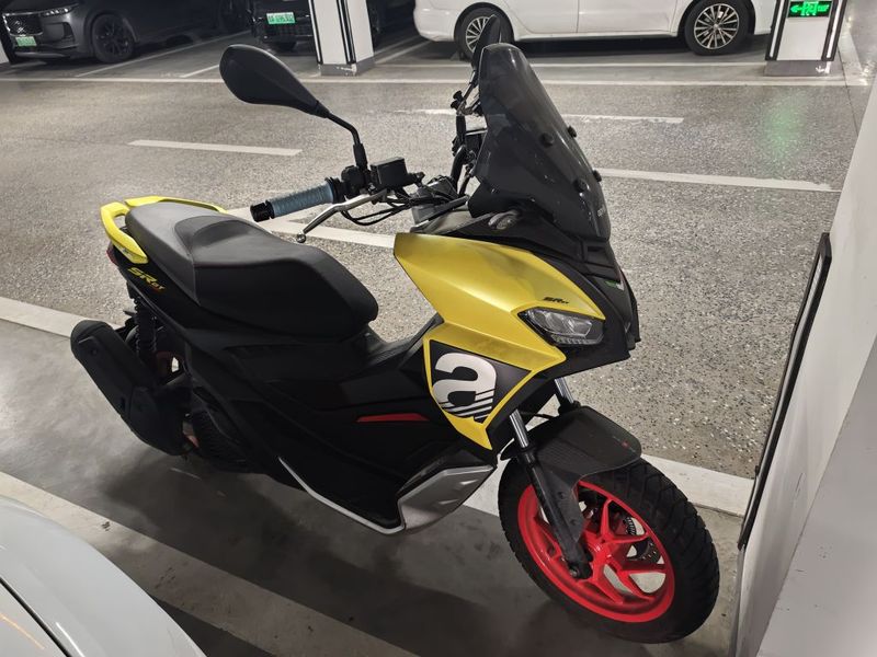 二手阿普利亚SR GT 200