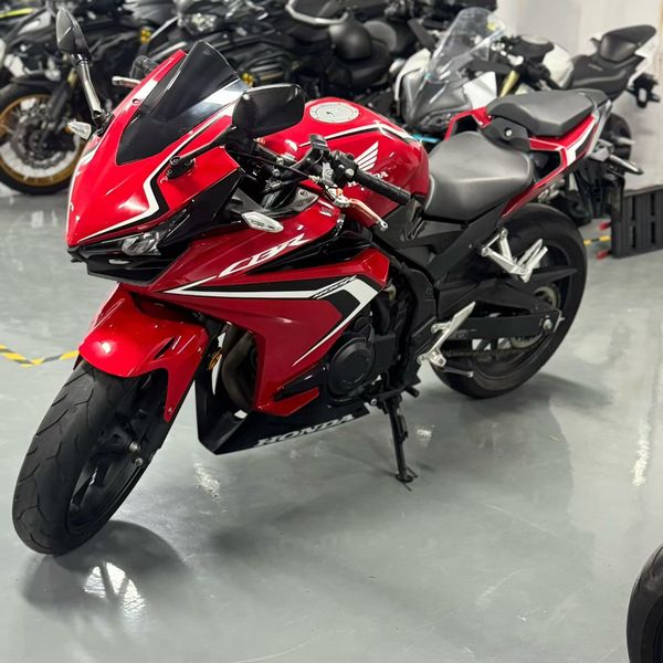 二手本田CBR400R