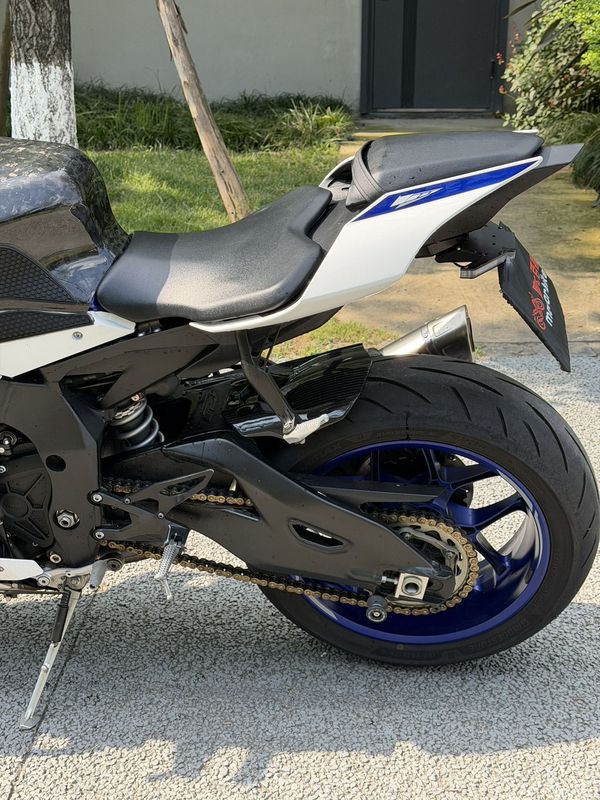 二手雅马哈YZF-R1
