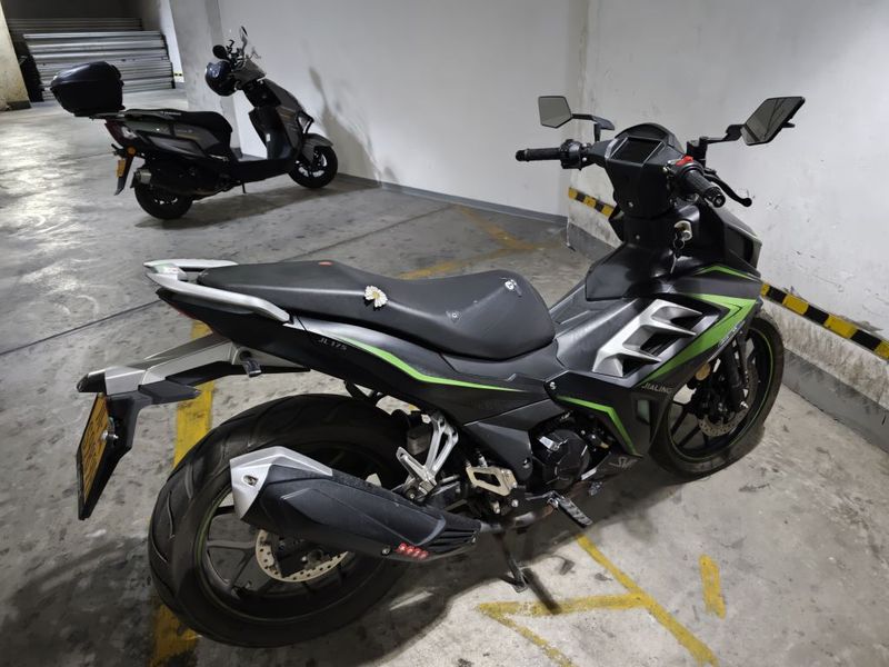 二手嘉陵CoCo SVR180