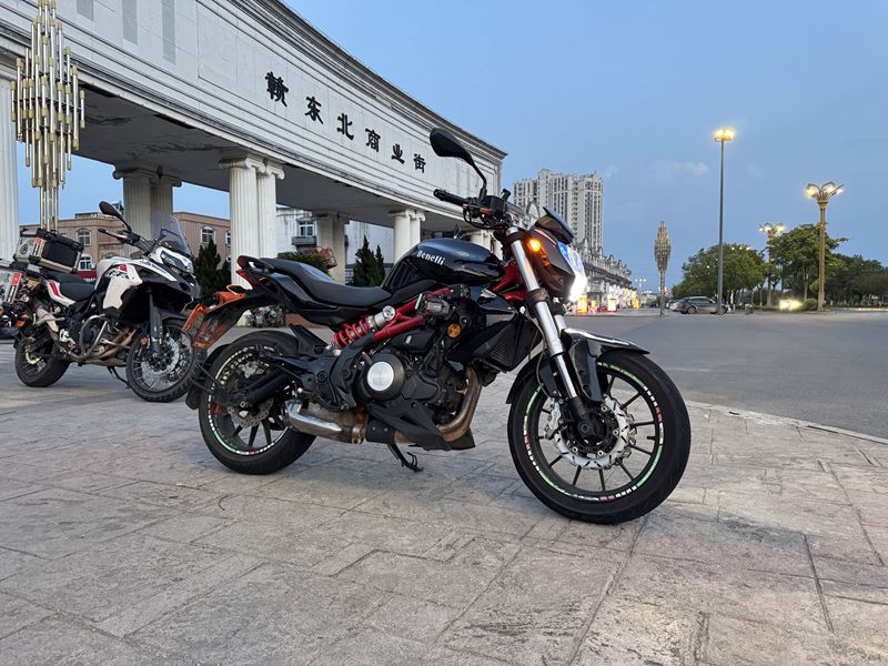 二手贝纳利蓝宝龙 BN302S