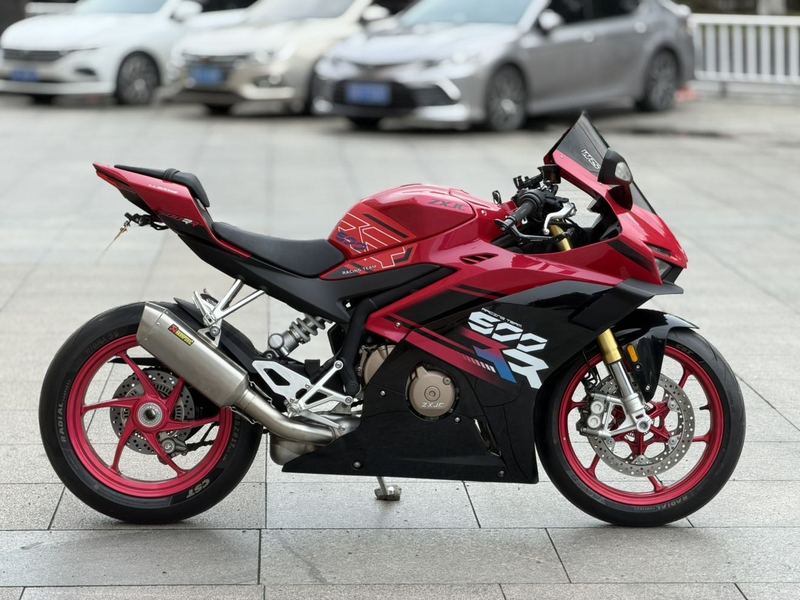 二手张雪机车500RR