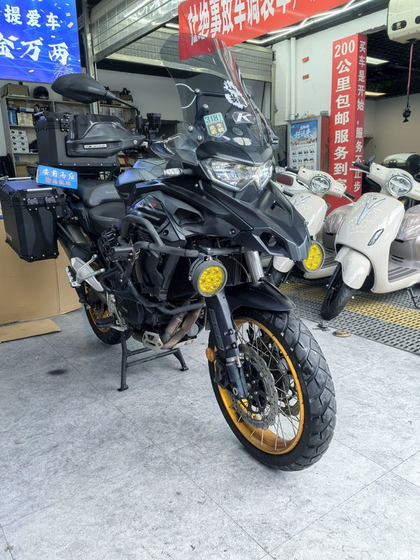 二手贝纳利TRK552