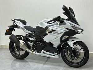 二手川崎Ninja 400