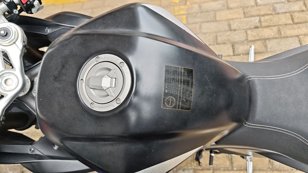 二手贝纳利龙卷风 Tornado 552R