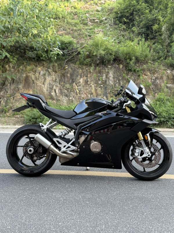 二手张雪机车500RR