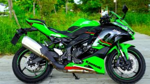 二手川崎ZX-4R