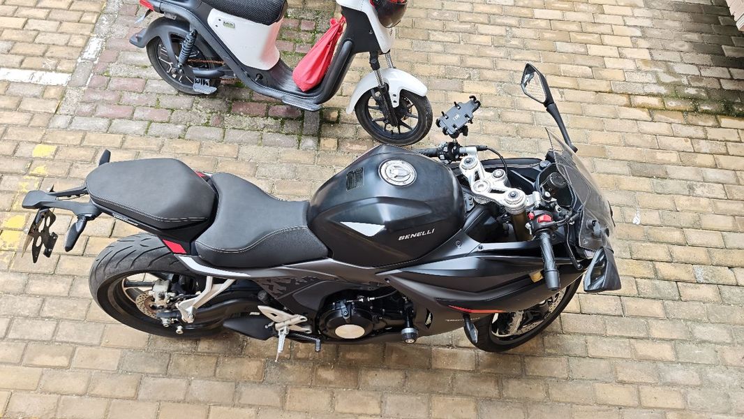 二手贝纳利龙卷风 Tornado 552R
