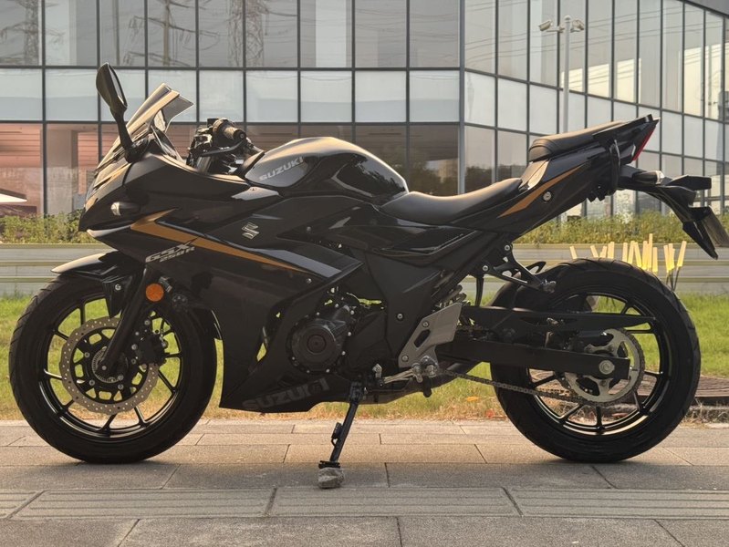 二手豪爵铃木GSX250R
