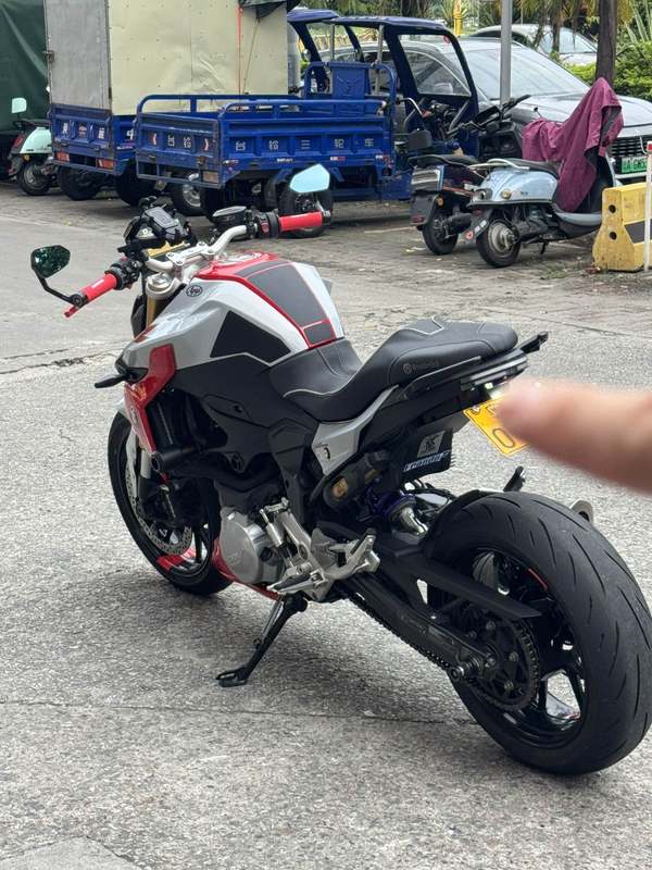 二手宝马F 900 R