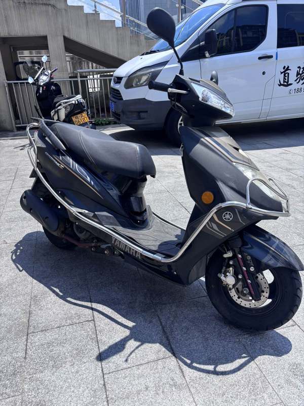 二手建设雅马哈旭鹰125